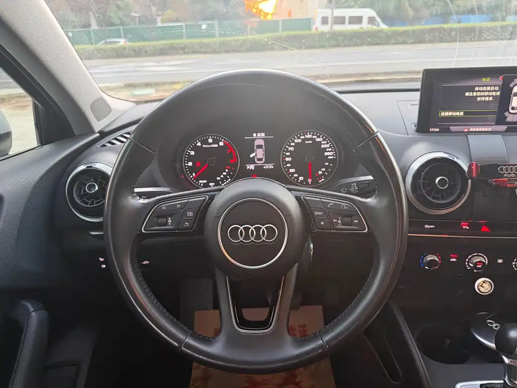 Audi A3 — фото 11