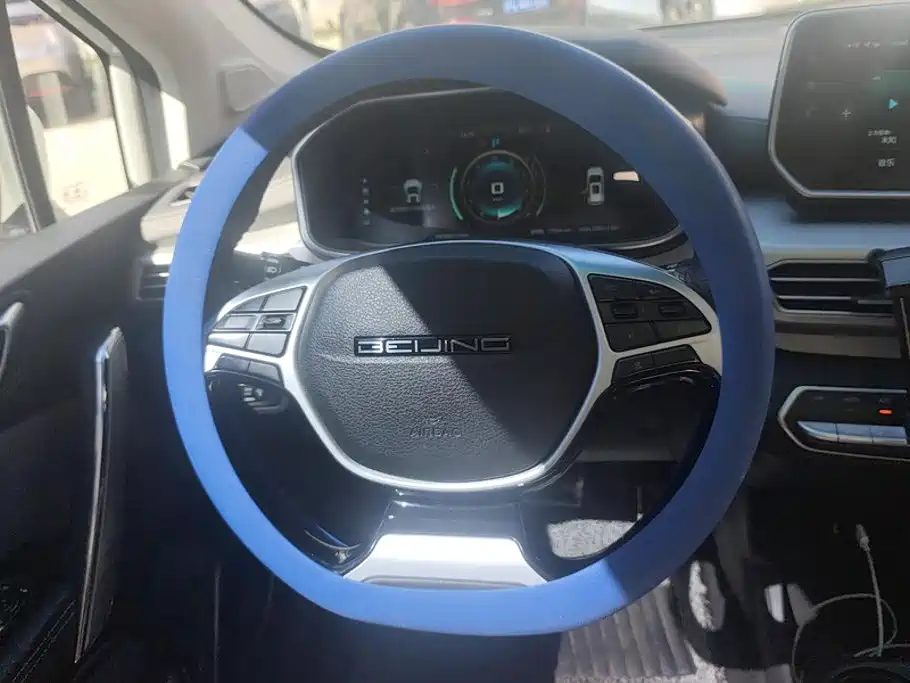 BAIC EX3 — фото 15