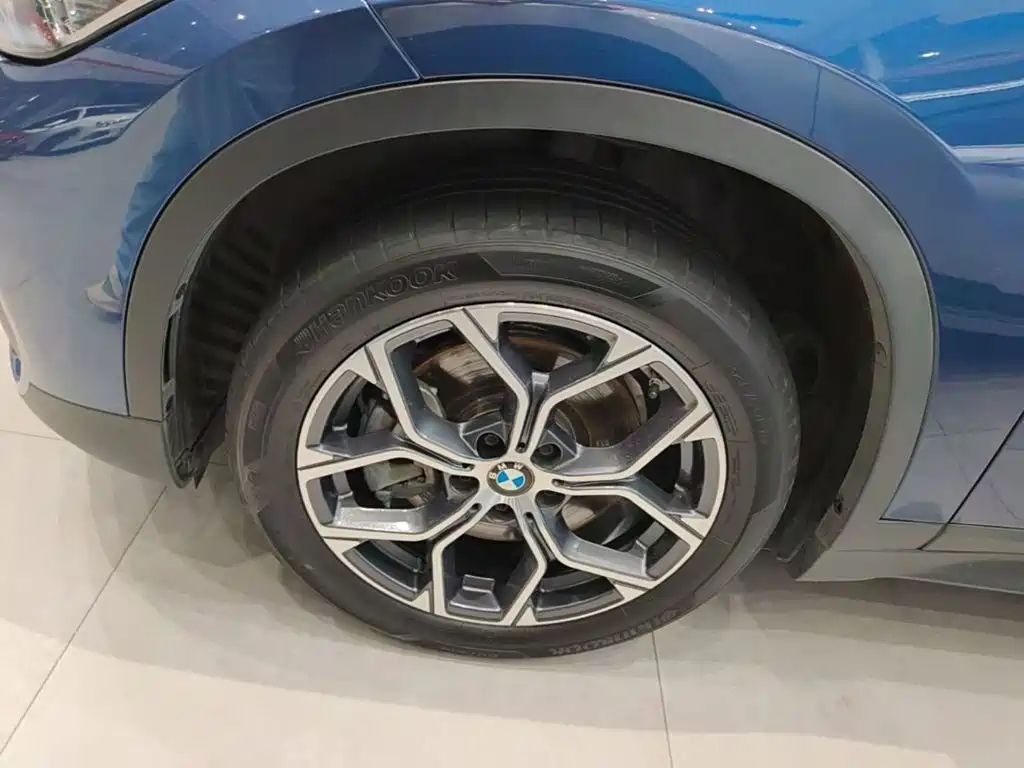 BMW X1 — фото 23