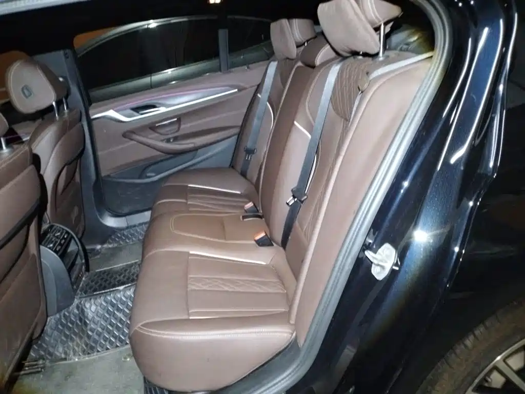 BMW 5 Series — фото 13