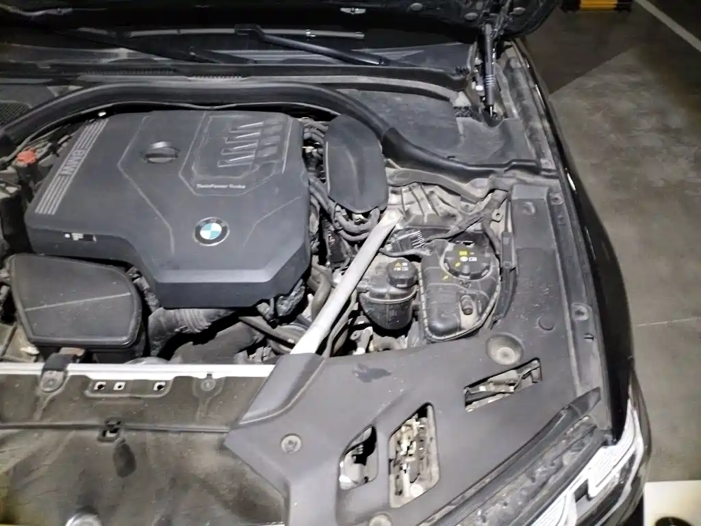 BMW 5 Series — фото 21