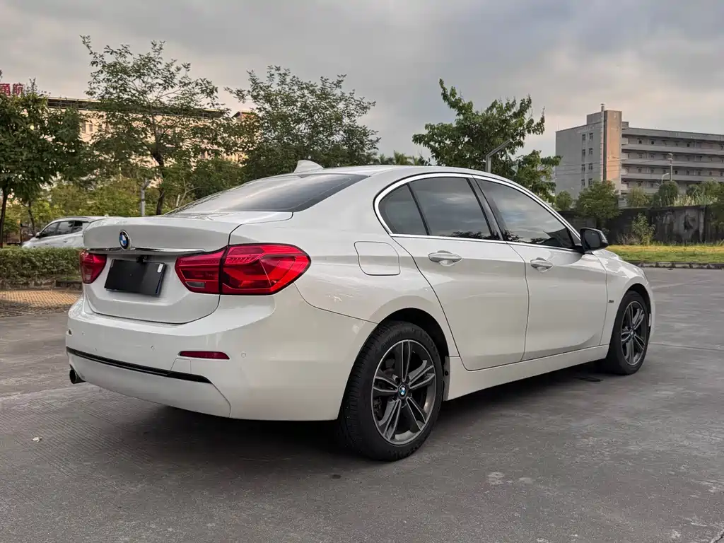 BMW 1 Series — фото 9