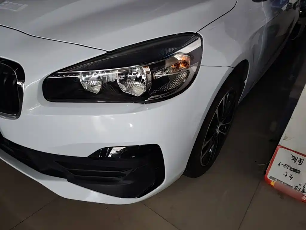 BMW 2 Series Gran Tourer — фото 24