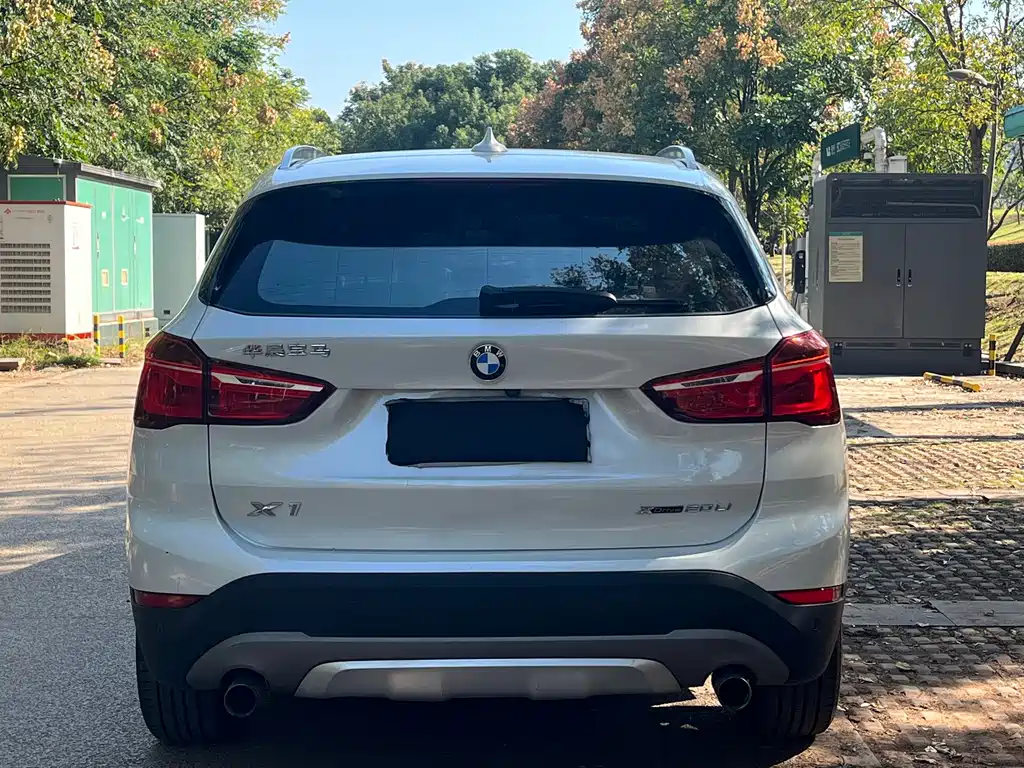 BMW X1 — фото 6
