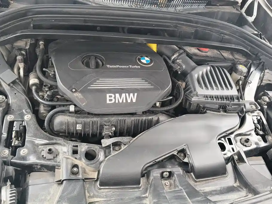 BMW X1 — фото 9