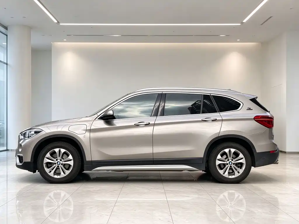 BMW X1 New Energy — фото 8