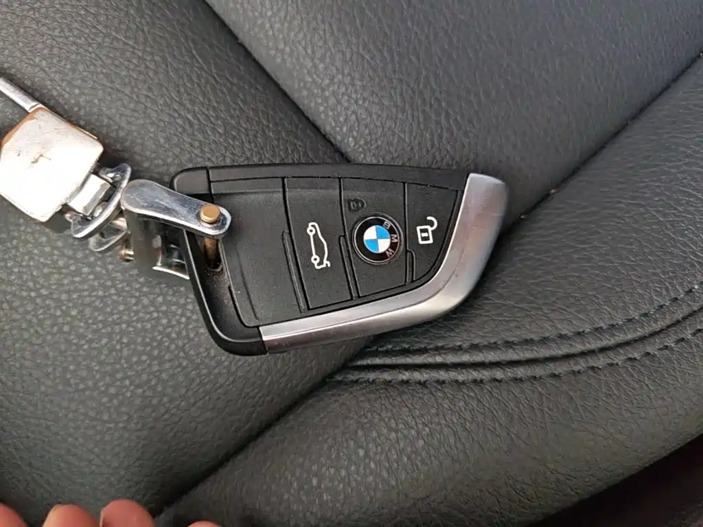 BMW X1 — фото 9