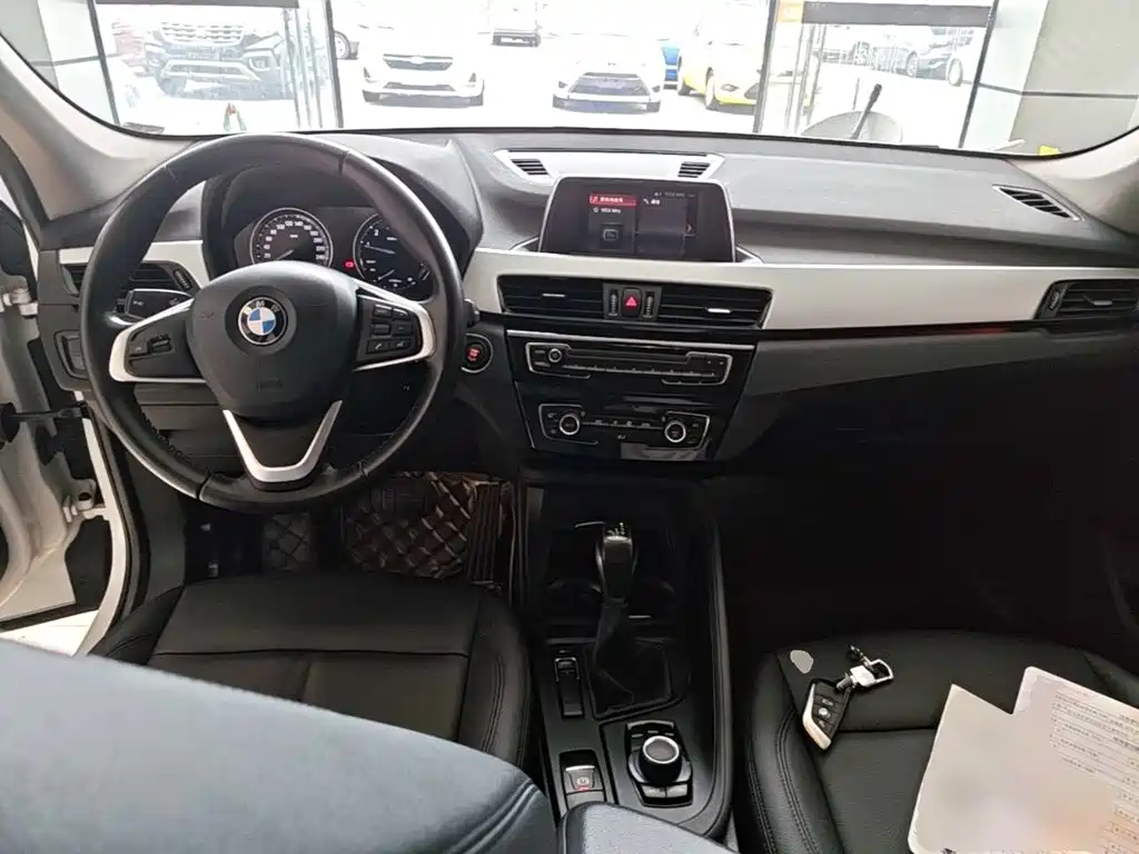 BMW X1 — фото 10