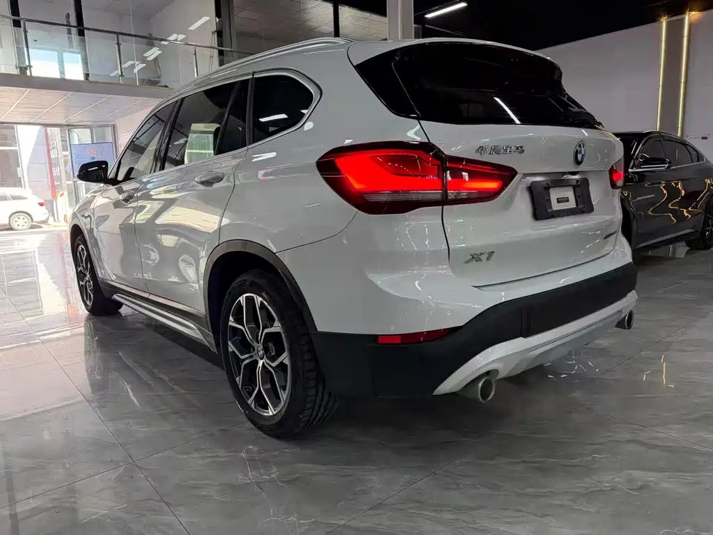 BMW X1 — фото 4