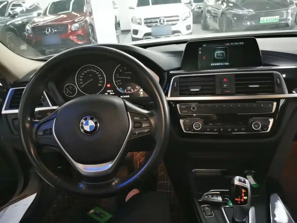 BMW 3 Series — фото 10