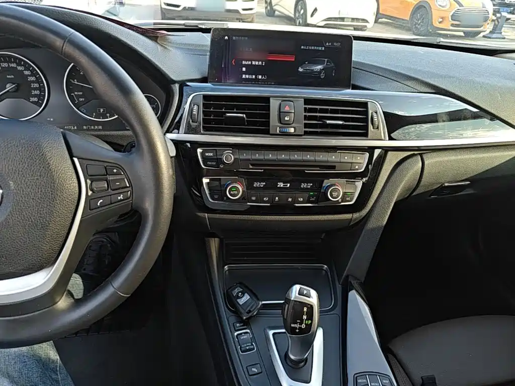 BMW 3 Series — фото 10