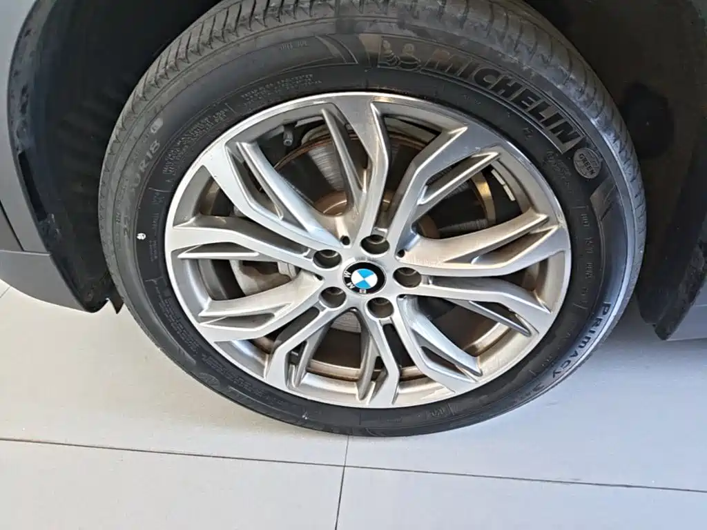 BMW X1 — фото 23