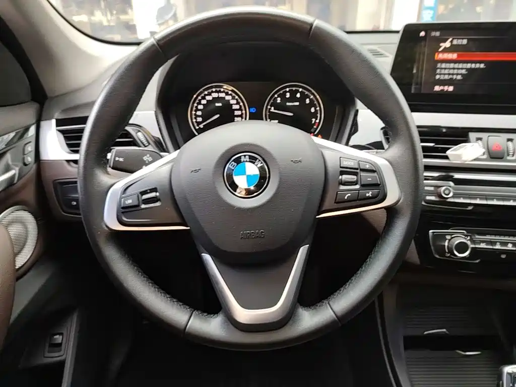 BMW X1 — фото 11