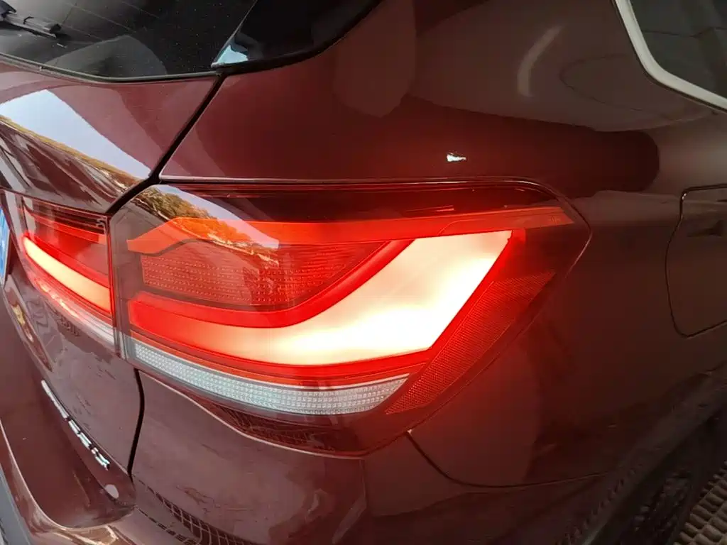 BMW X1 — фото 8