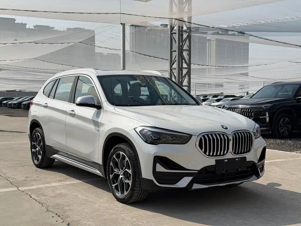 BMW X1 — фото 3
