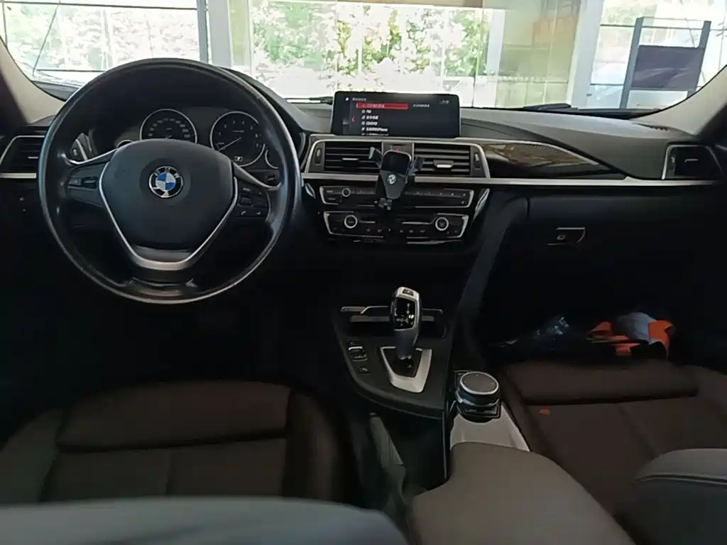 BMW 3 Series — фото 10