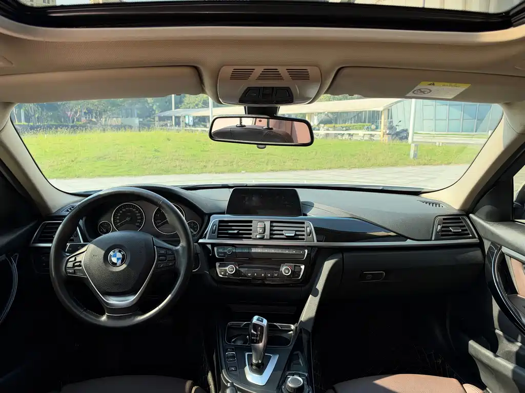 BMW 3 Series — фото 11