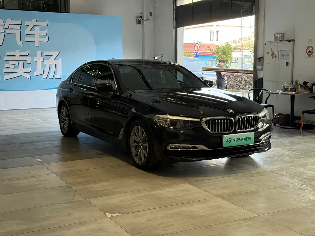 BMW 5 Series New Energy — фото 3