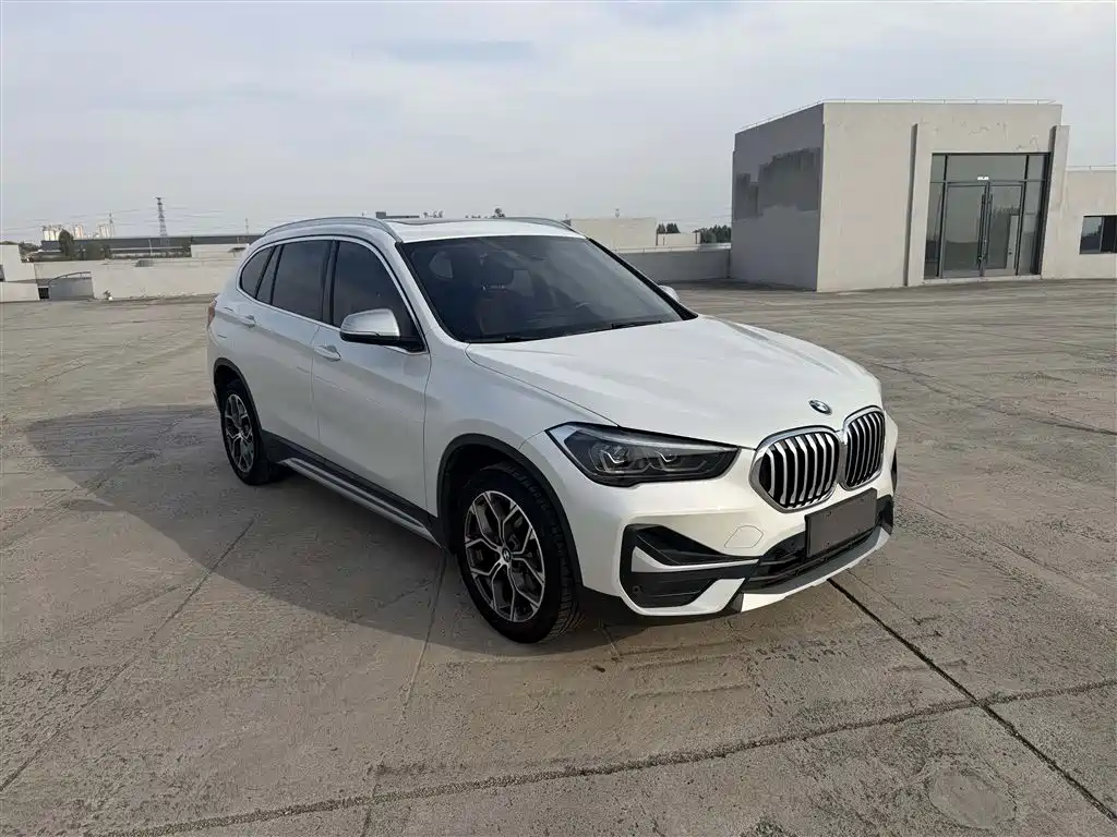 BMW X1 — фото 3