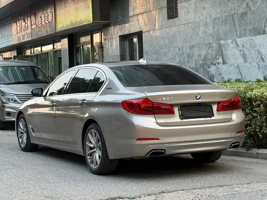 BMW 5 Series New Energy — фото 6