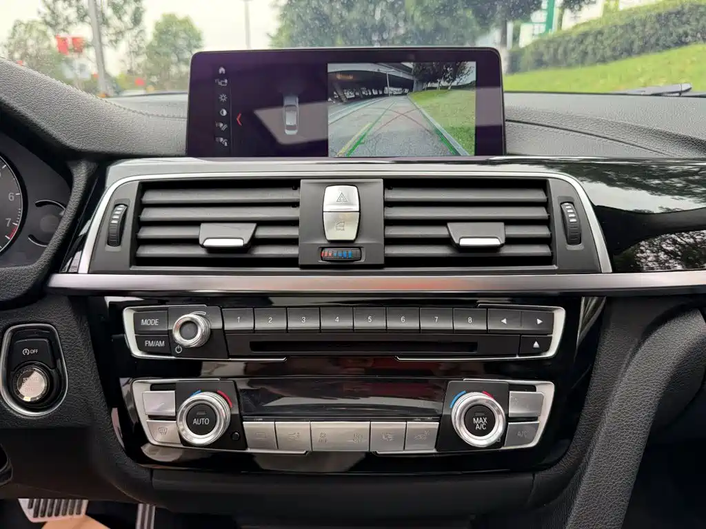 BMW 3 Series — фото 10