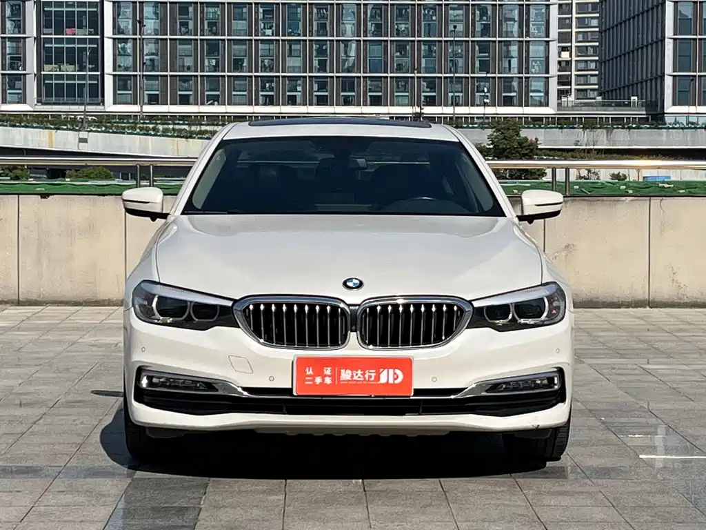 BMW 5 Series — фото 2