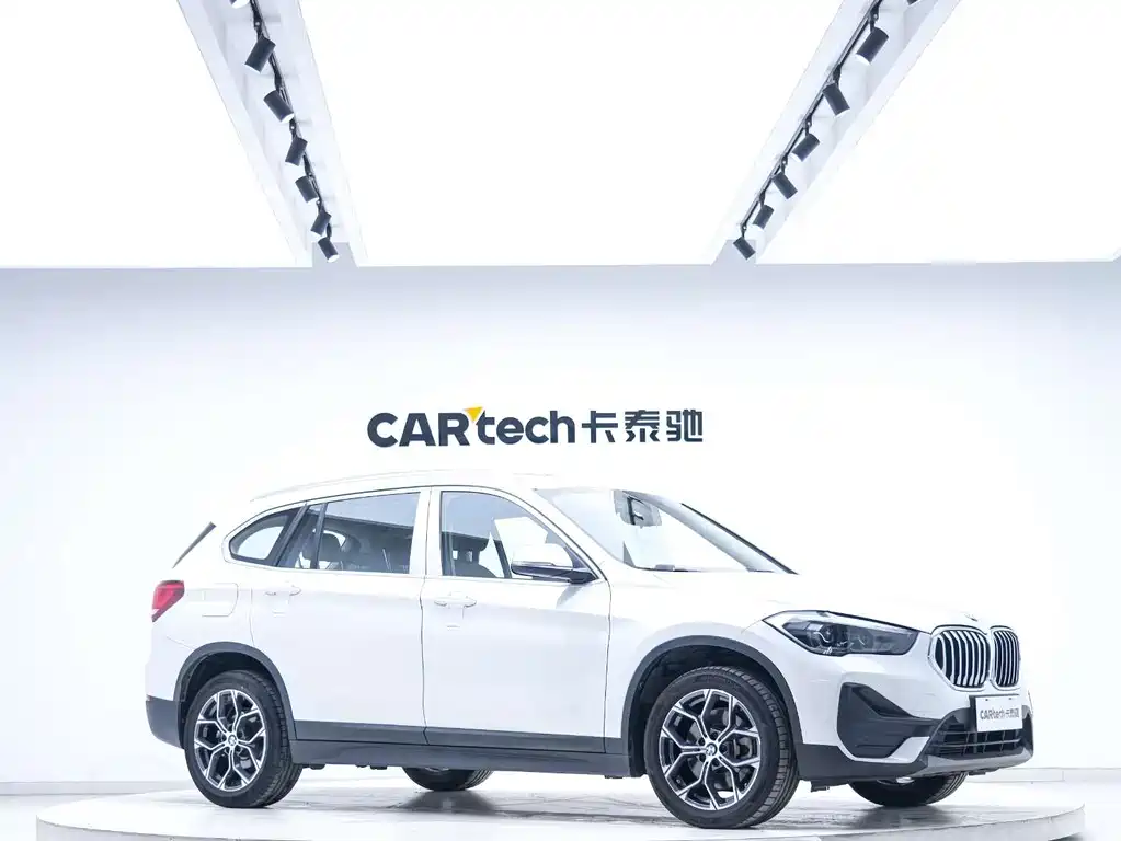 BMW X1 — фото 4