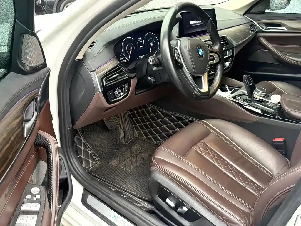 BMW 5 Series New Energy — фото 2