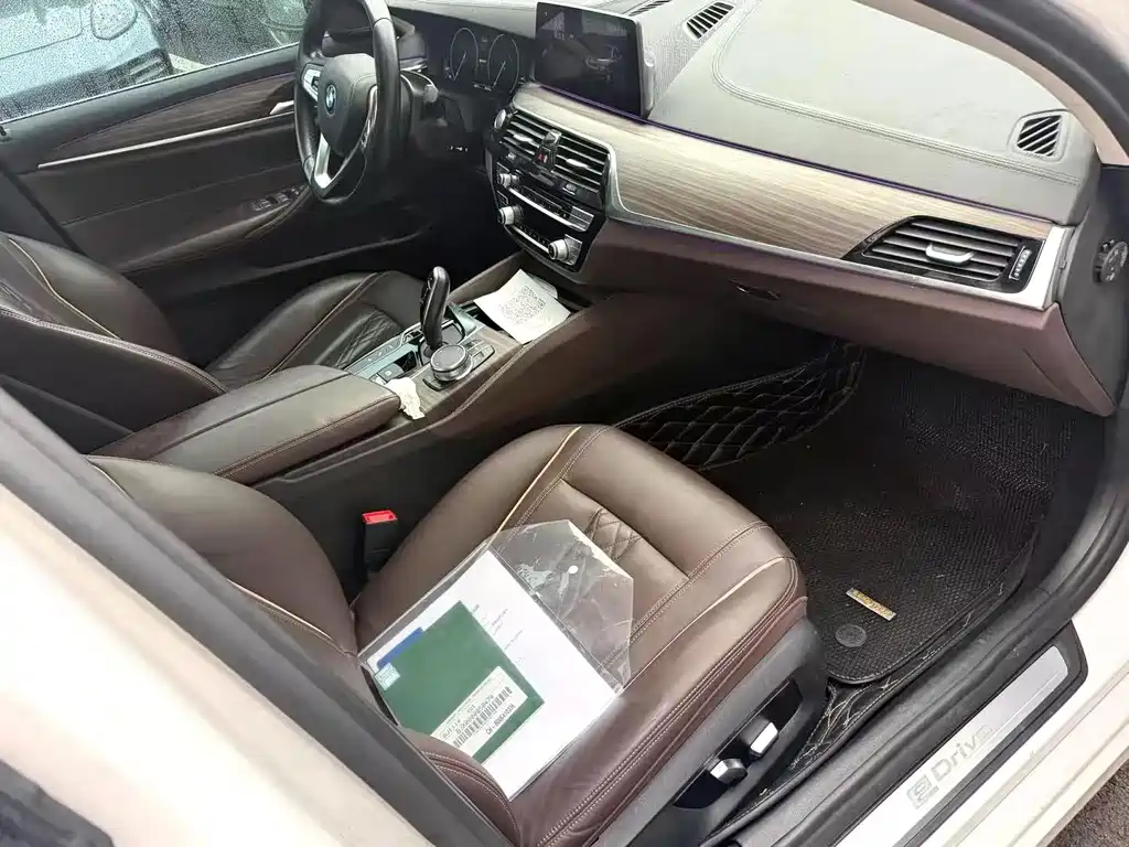 BMW 5 Series New Energy — фото 3