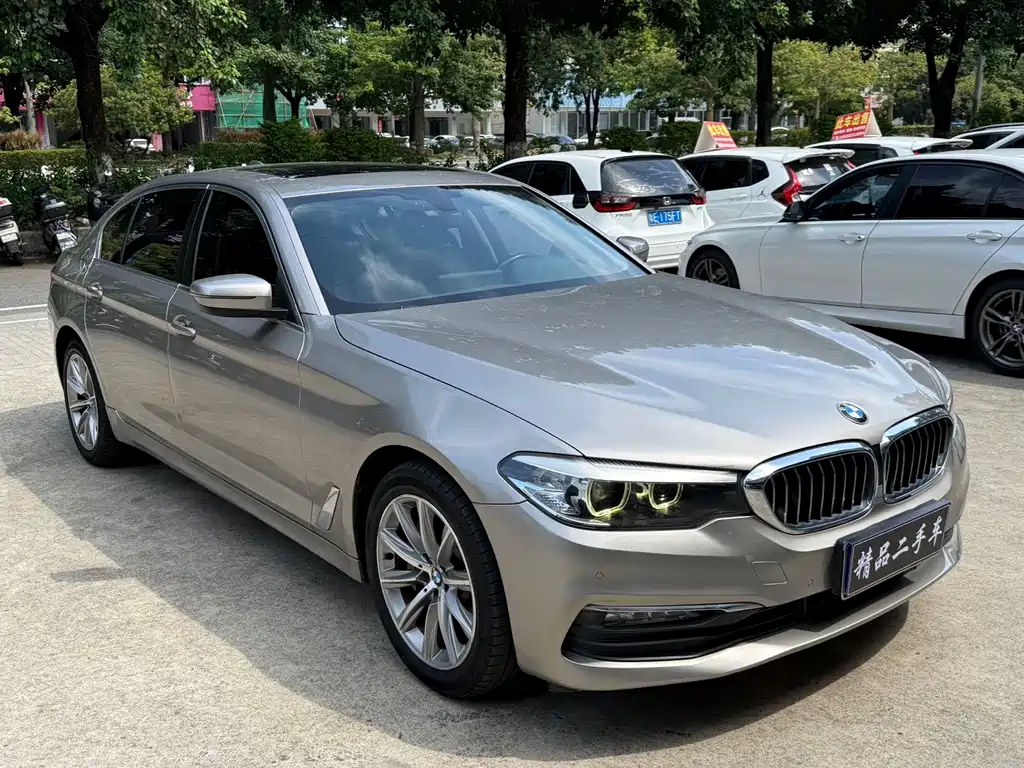 BMW 5 Series — фото 3