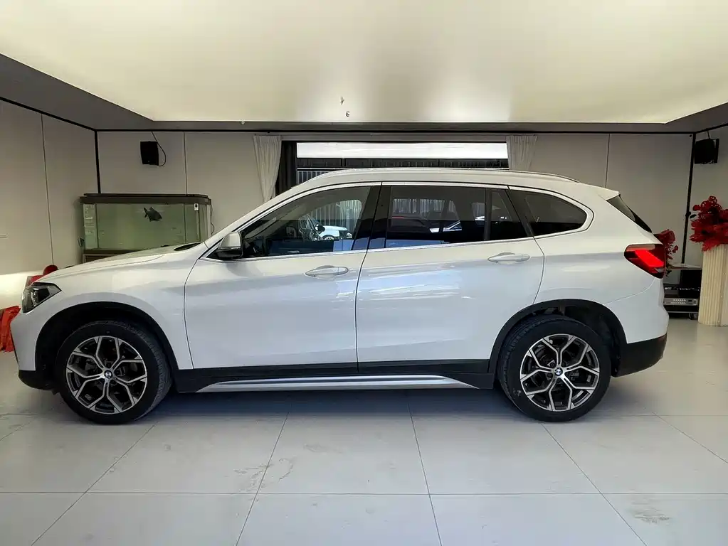 BMW X1 — фото 3