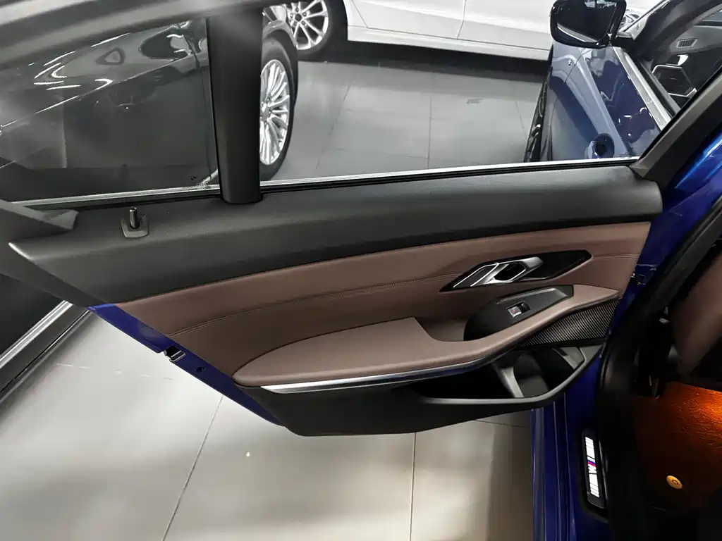 BMW 3 Series — фото 10