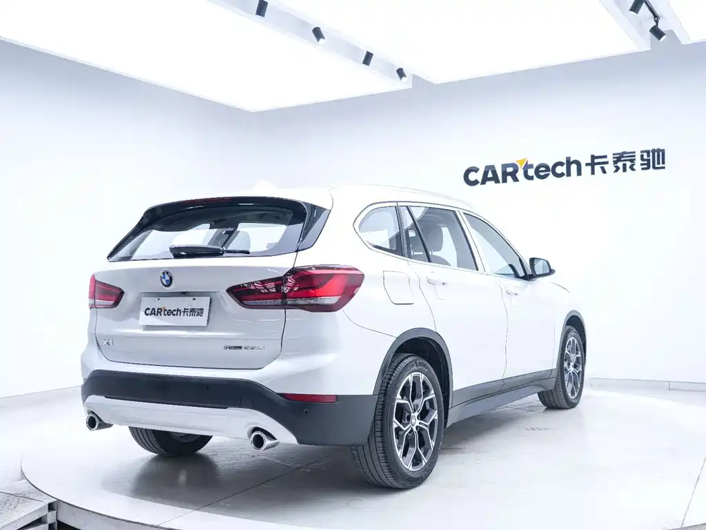 BMW X1 — фото 19