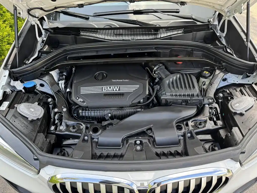 BMW X1 — фото 9