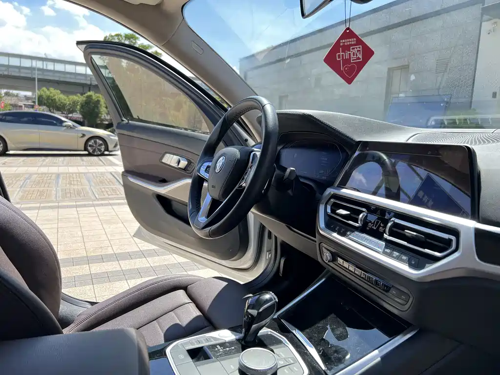 BMW 3 Series — фото 11