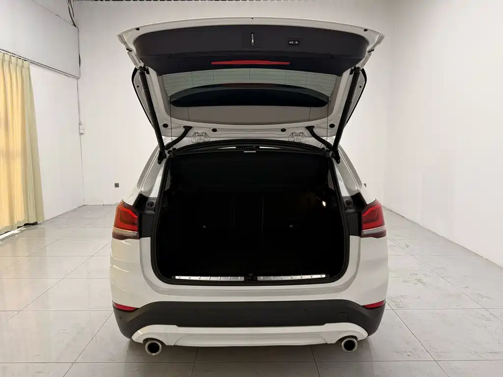 BMW X1 — фото 12