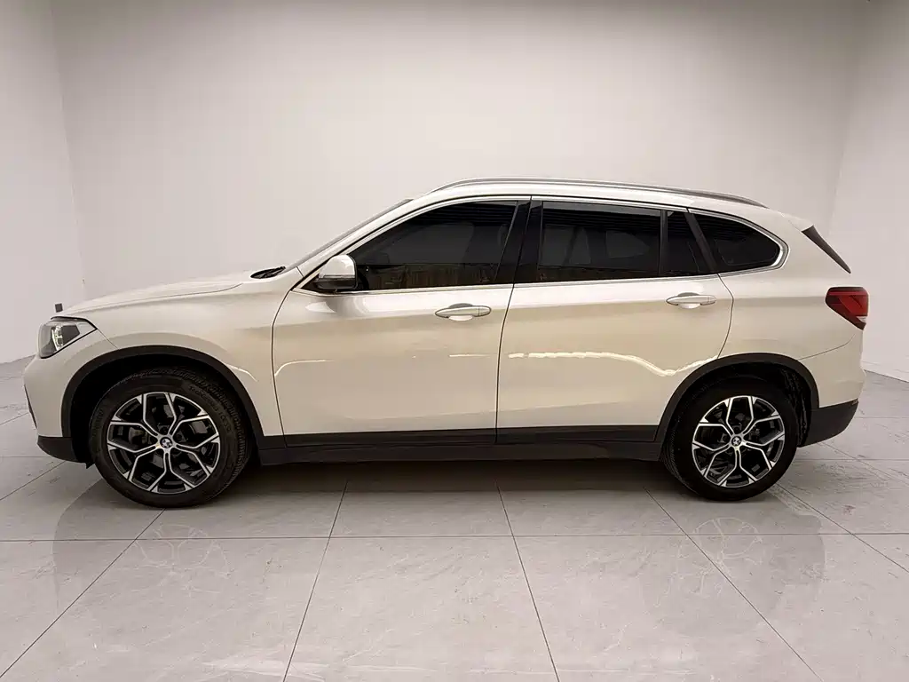 BMW X1 — фото 3