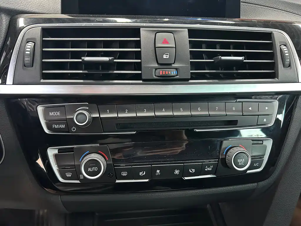 BMW 3 Series GT — фото 13