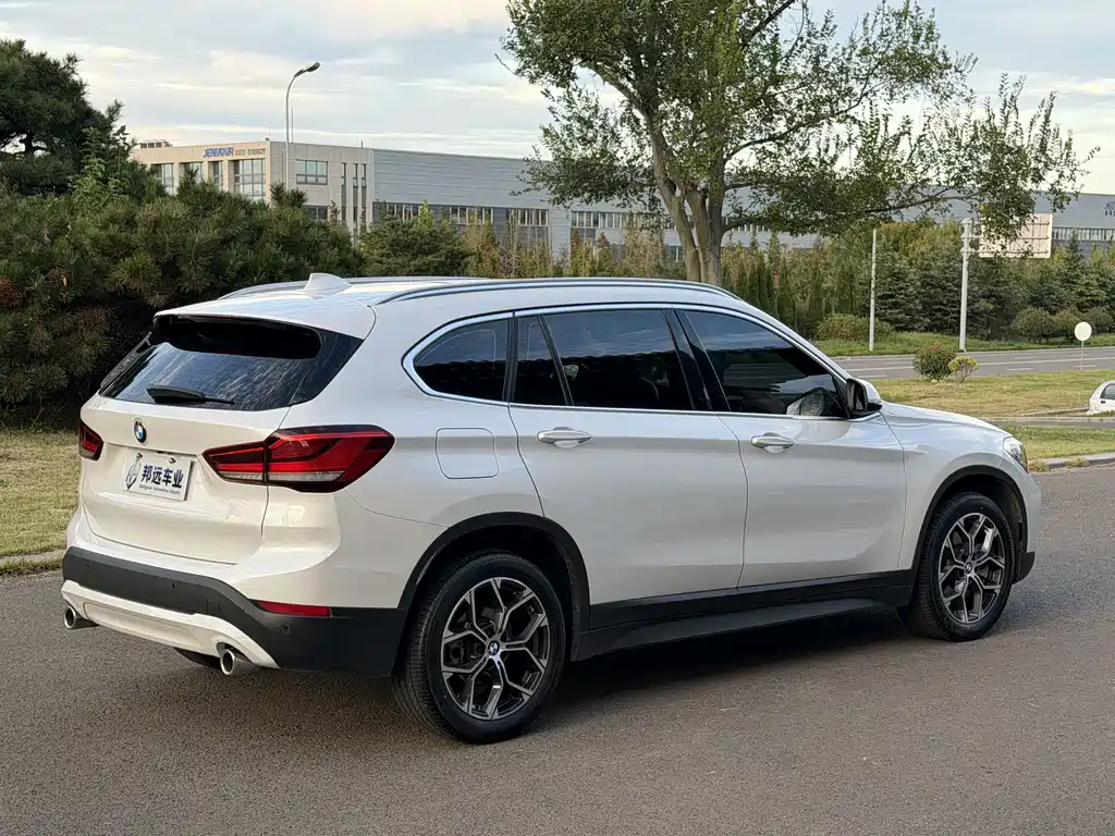 BMW X1 — фото 4