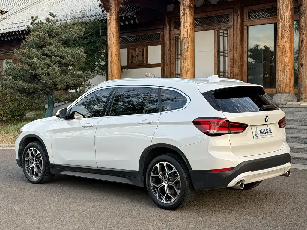 BMW X1 — фото 6