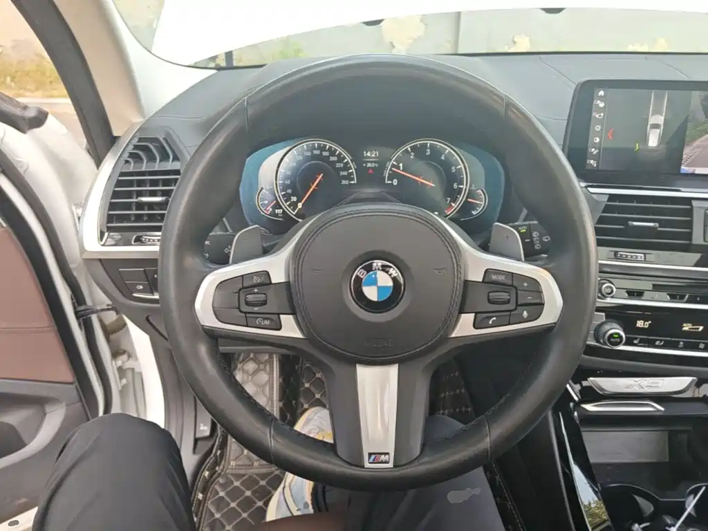 BMW X3 — фото 11