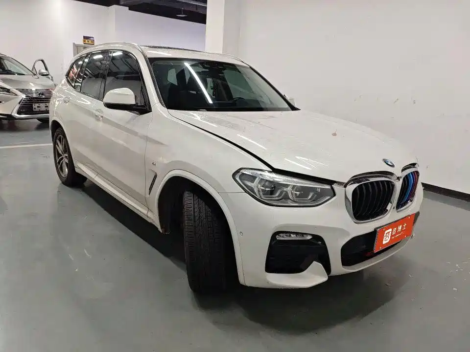 BMW X3 — фото 3