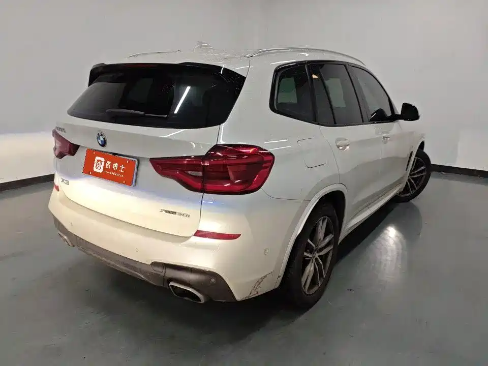 BMW X3 — фото 9