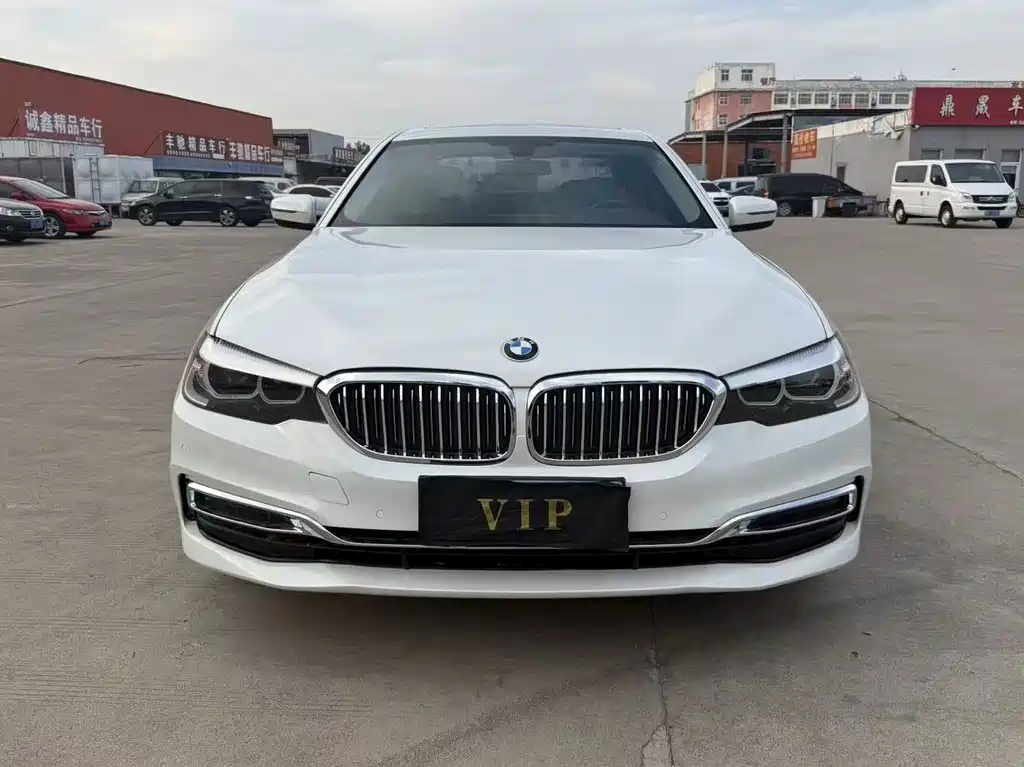 BMW 5 Series — фото 2