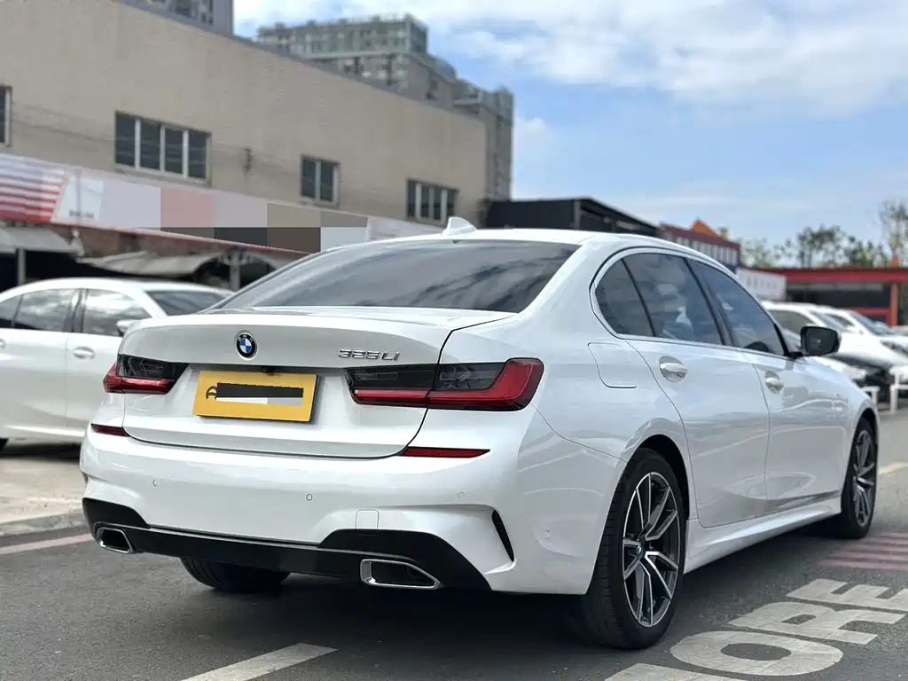 BMW 3 Series — фото 12