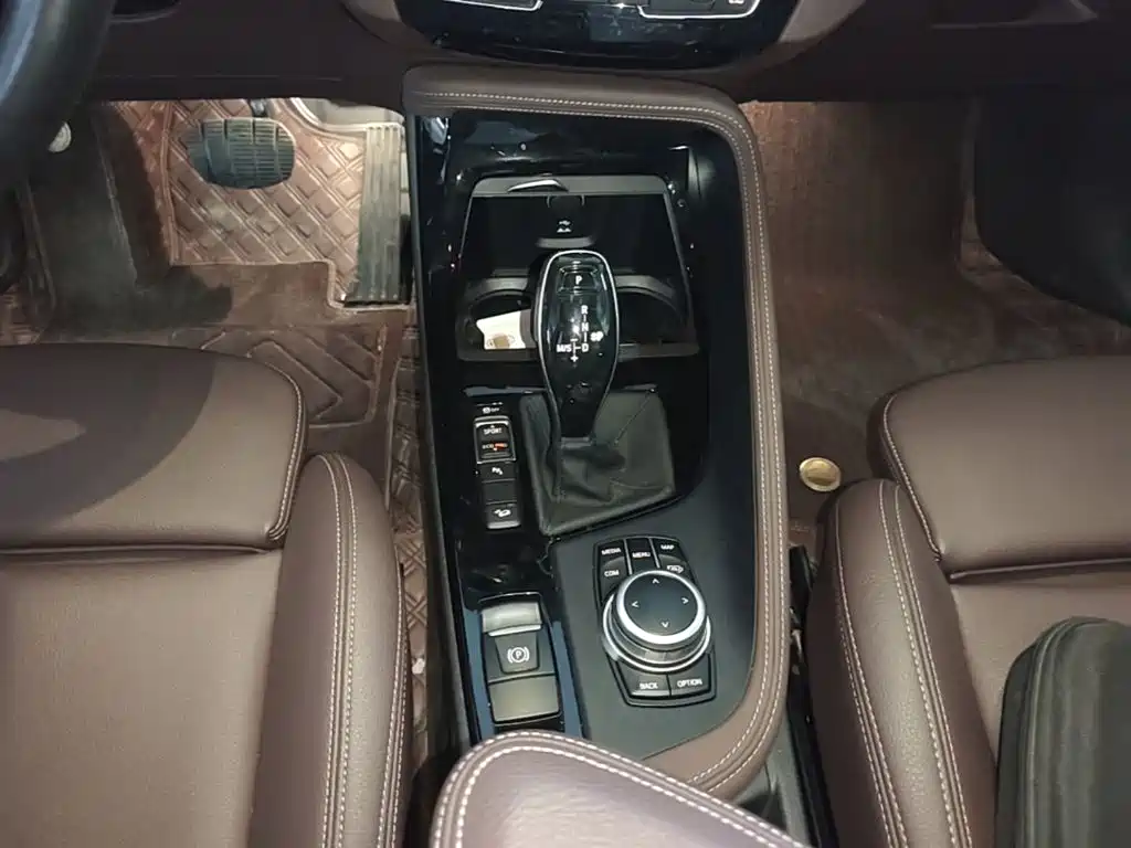 BMW X1 — фото 14