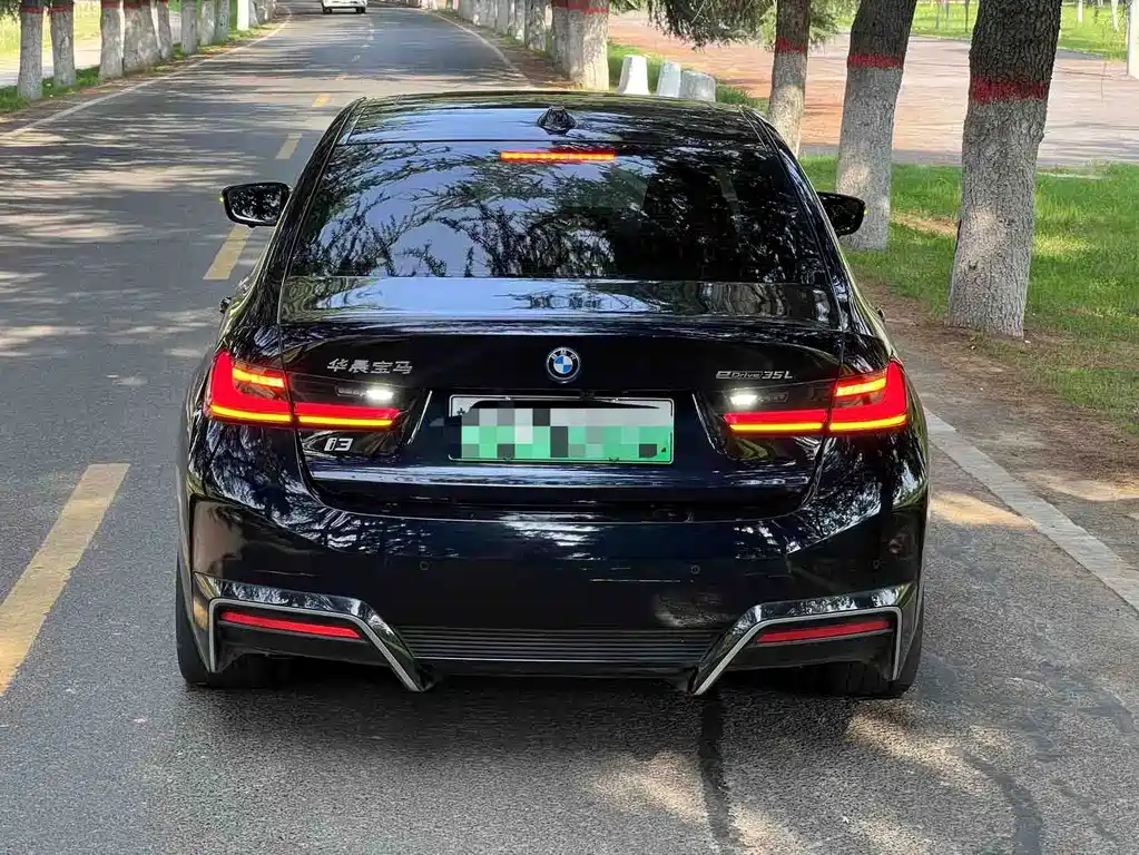 BMW i3 — фото 8