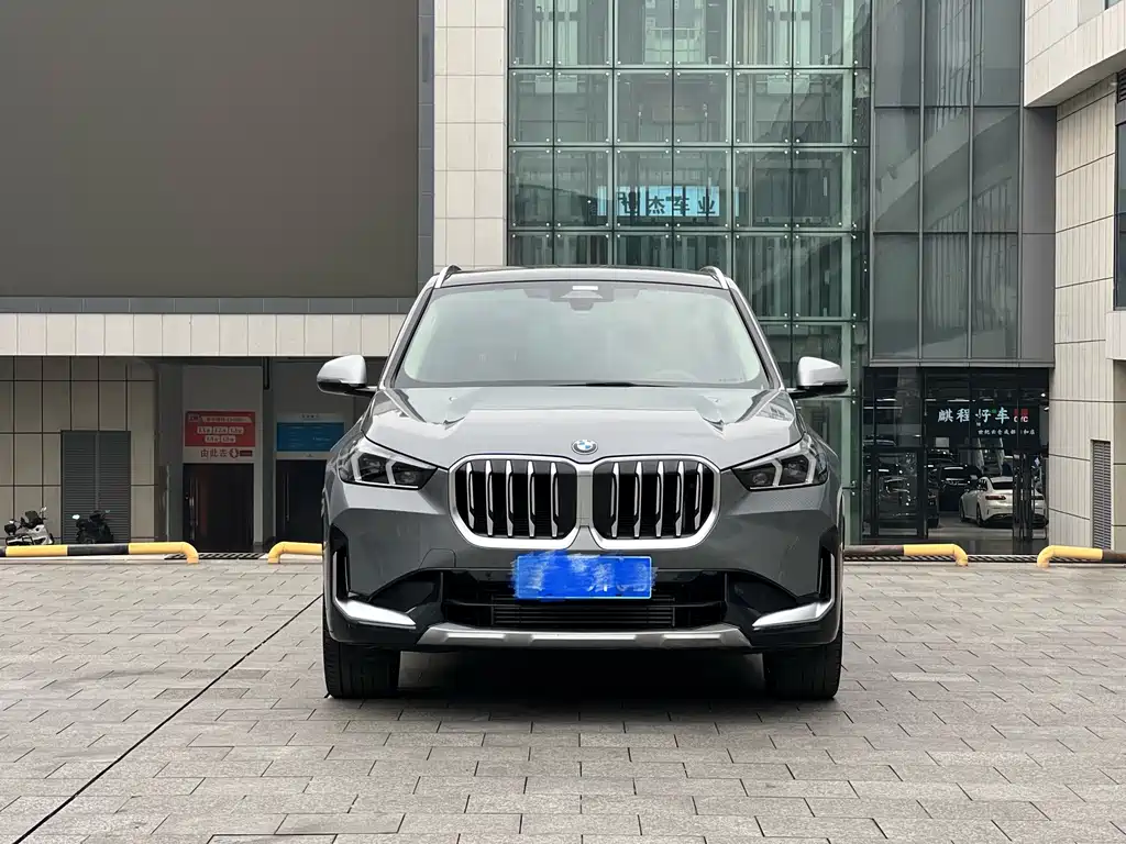 BMW X1 — фото 2