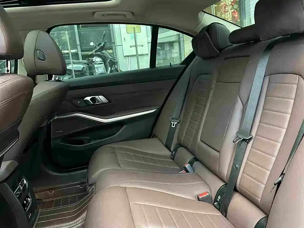 BMW 3 Series — фото 10