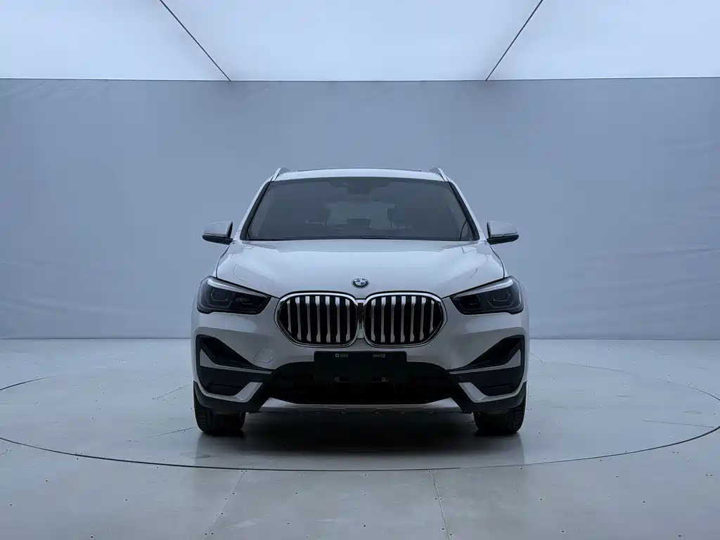 BMW X1 — фото 2
